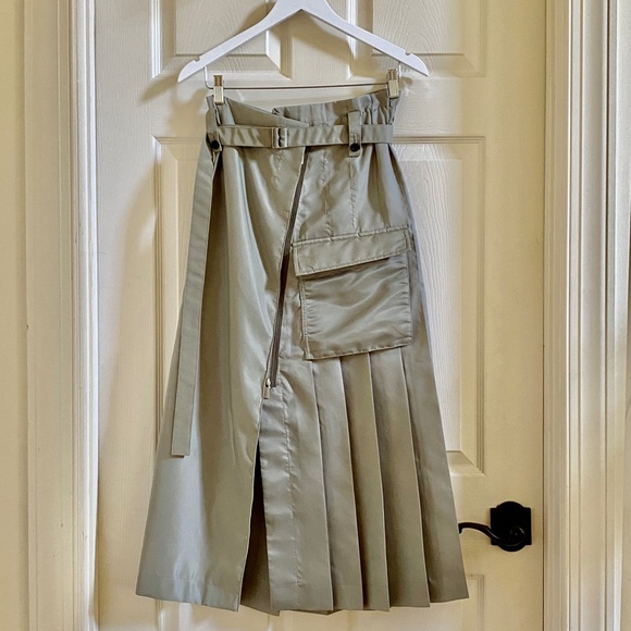 Sacai Khaki Twill Cargo Belted Skirt US2 - Picture 9 of 14